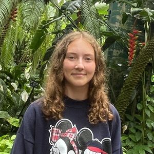 Meet your Posher, Abigail